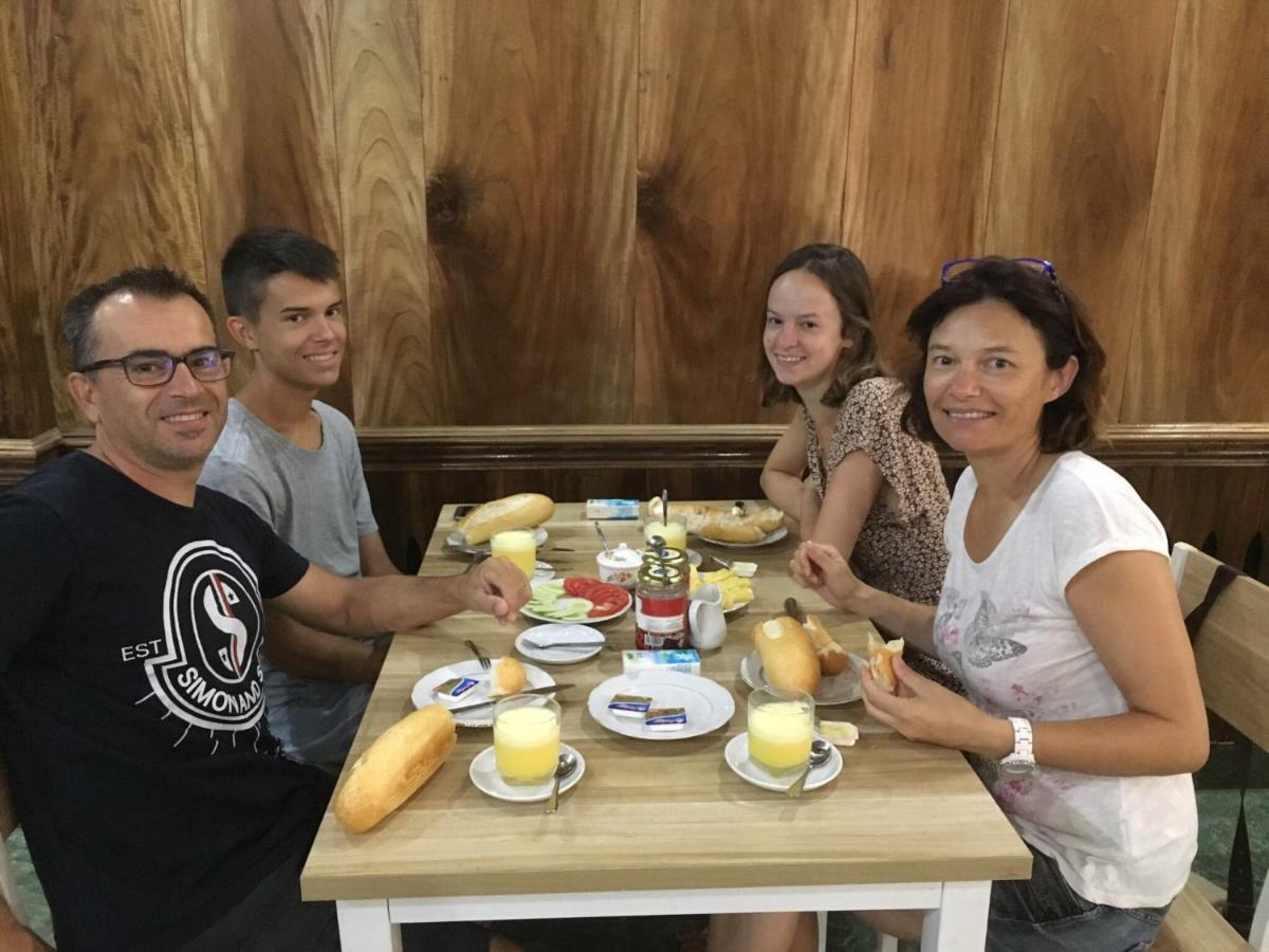 Khach San Thanh Loan Hoang Nga Zewnętrze zdjęcie